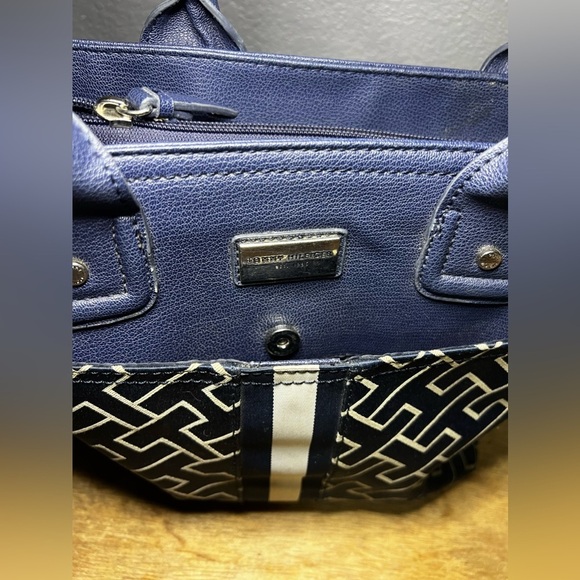 Tommy Hilfiger Purse Navy Beige Canvas Fabric Faux Leather Trim Handbag Tote - Picture 6 of 6